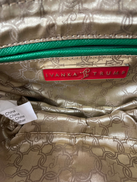 Cartera Ivanka Trump Cadena Zipper Bolsillos Verde - Talla U