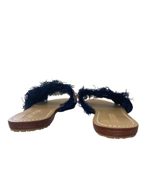 Sandalia Mistique Flat Apliques Floral Azul - Talla 6