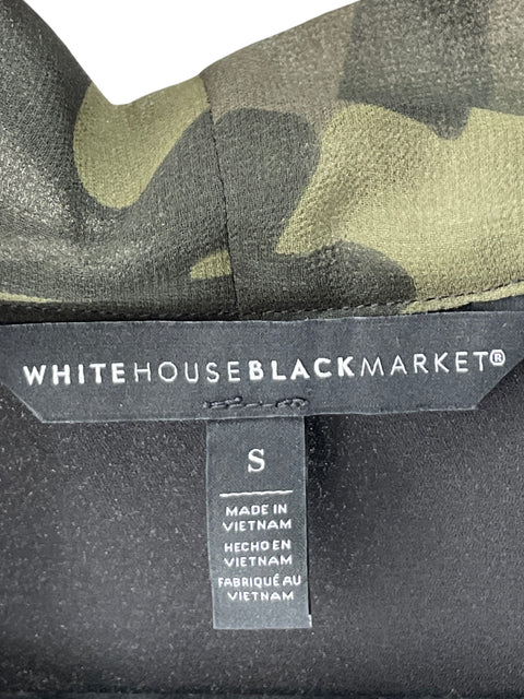 Blusa White House Black Market Mangas abullonadas Estampado Verde - Talla S
