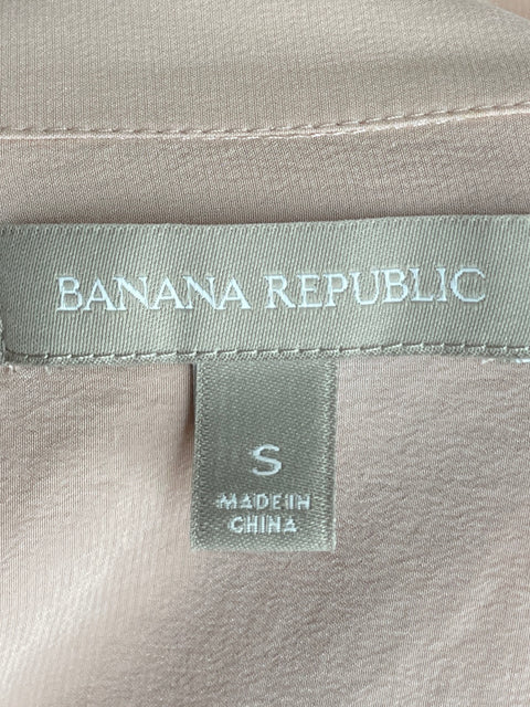 Camisa Banana Republic de Seda Rosado - Talla S