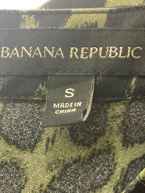 Vestido Banana Republic Animal print Cuello redondo Negro - Talla S