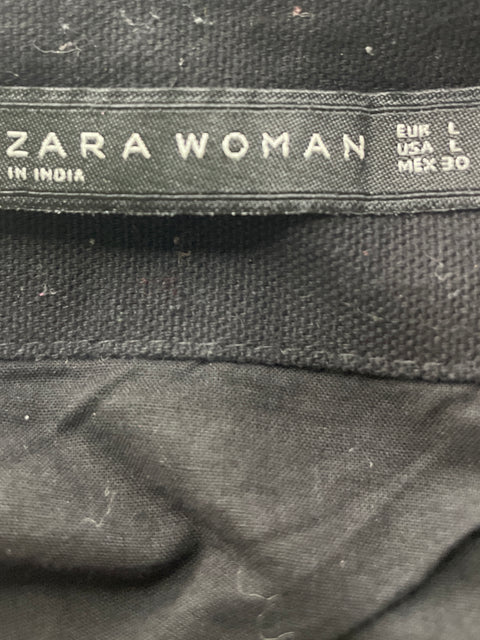 Falda Zara Apliques Floral Negro - Talla L