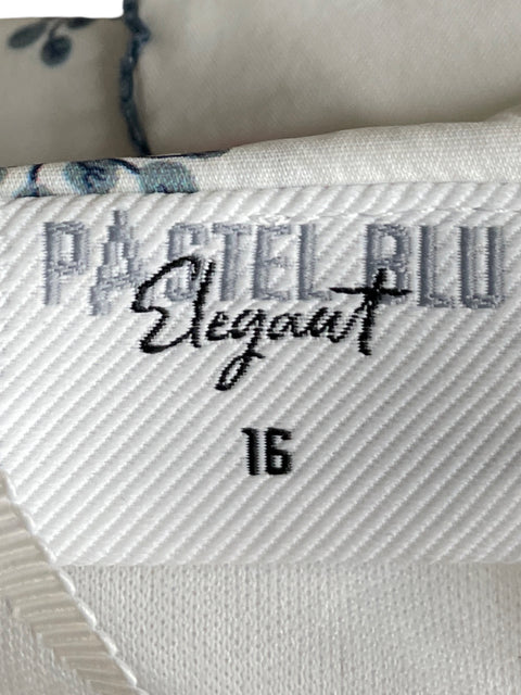 Vestido Pastel Blu Plisado Floral Blanco - Talla 16