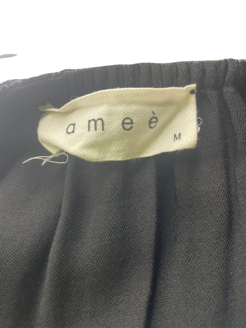 Blusa Amée Out shoulder Ruchas Negro - Talla M