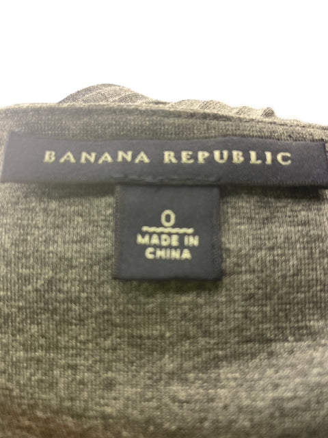 Vestido Banana Republic Liso Plisado Gris - Talla 0