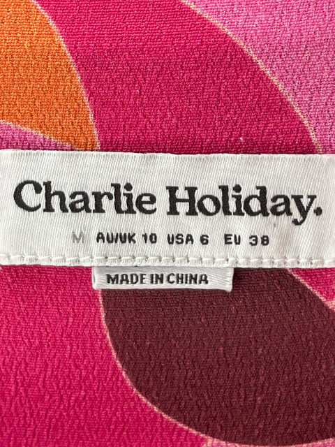 Conjunto Charlie Holiday de Viscosa Cuello v Estampado Rosado - Talla M