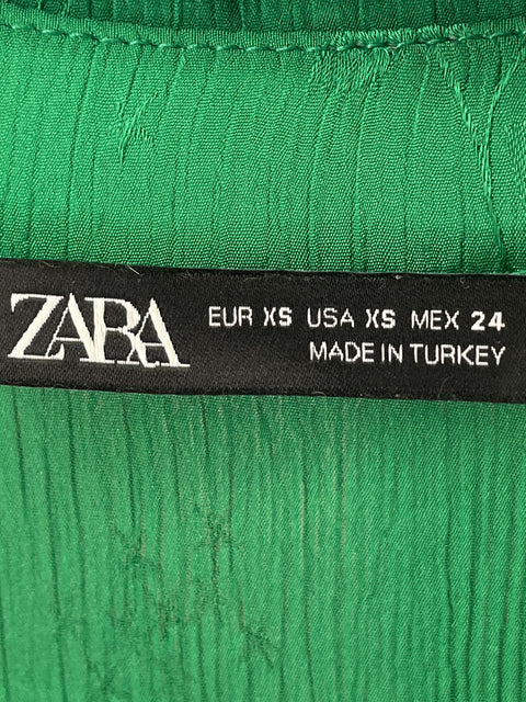 Blusa Zara Manga larga Satinado Verde - Talla XS