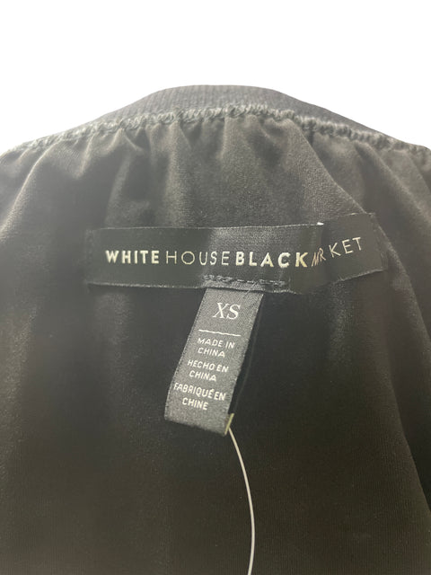 Falda White House Black Market Plisado Satinado Negro - Talla XS