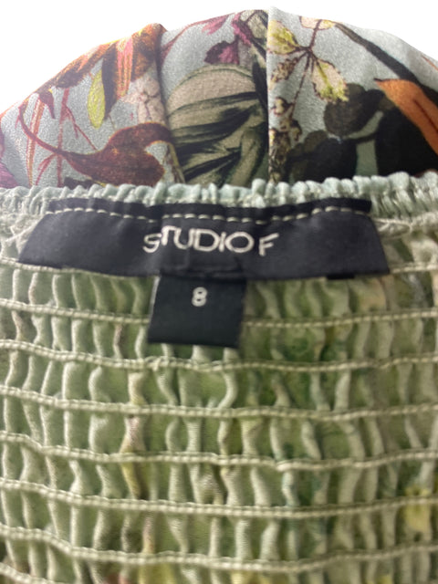 Vestido Studio F Estampado Ruchas Verde - Talla 8