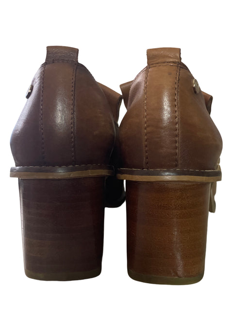Zapato Velez Tacón alto Punta cerrada Marrón - Talla 39