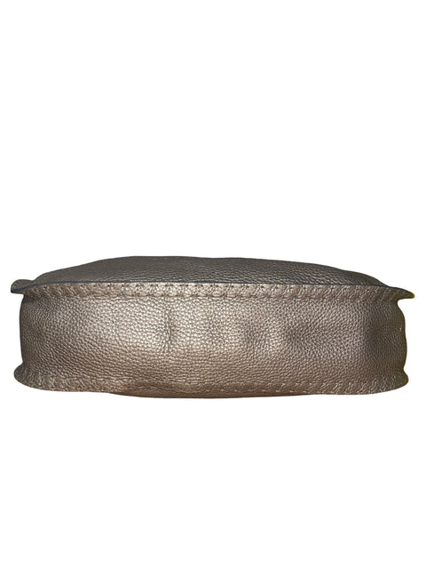 Bolso Fendi Selleria Hobo Metalizado Metalizado Dorado - Talla U