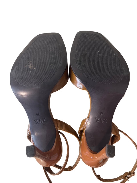 Zapato Zara Tiras Tacón alto Marrón - Talla 36