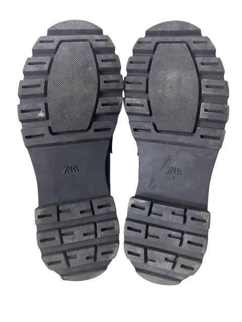Zapato Zara Punta cerrada Negro - Talla 38